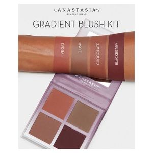Anastasia Beverly Hills Gradient Blush Kit
